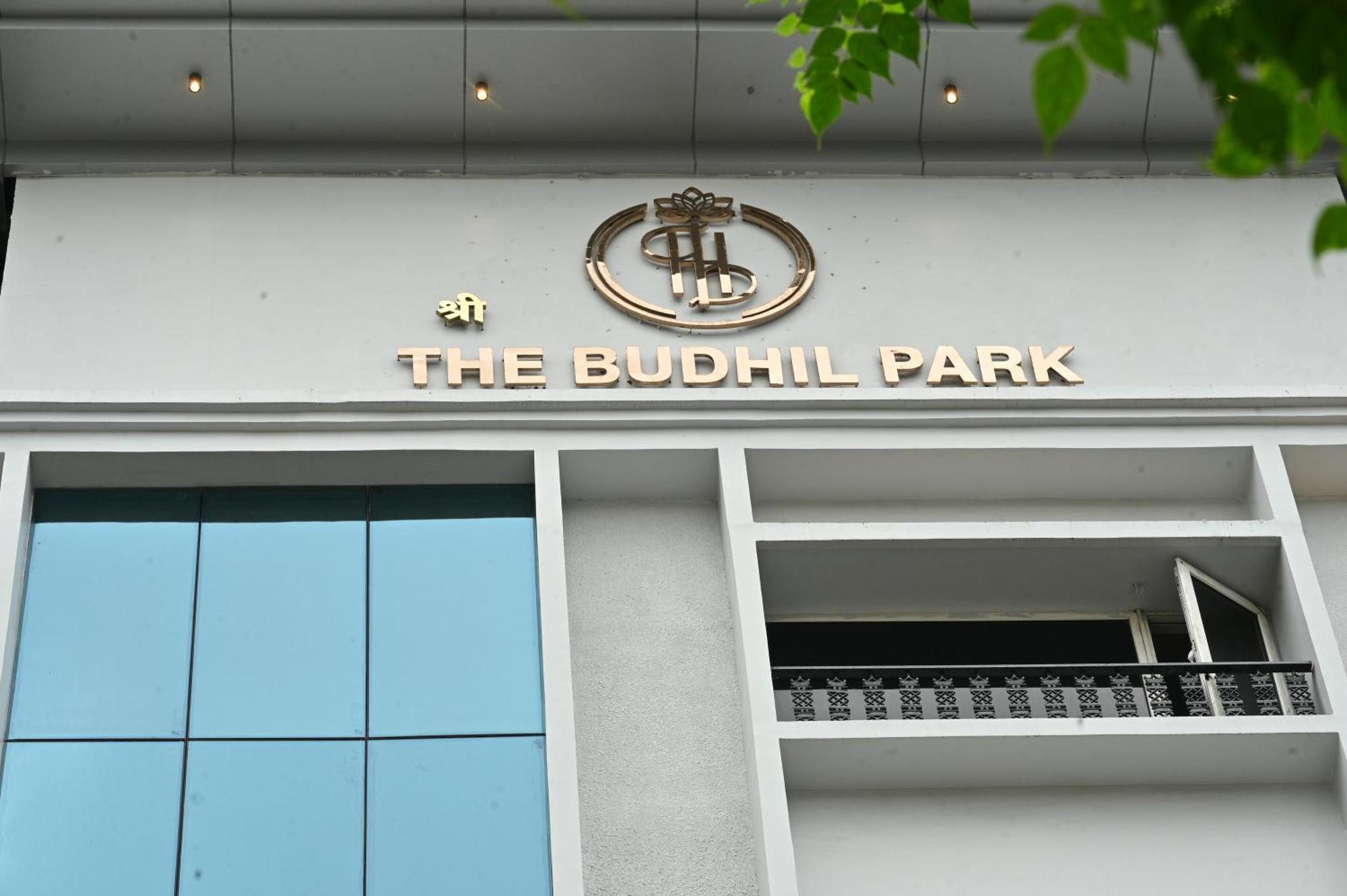 The Budhil Park ヴィシャーカパトナム エクステリア 写真